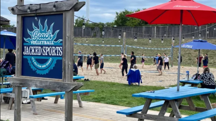 SUNDAY BEACH Pick up Volleyball