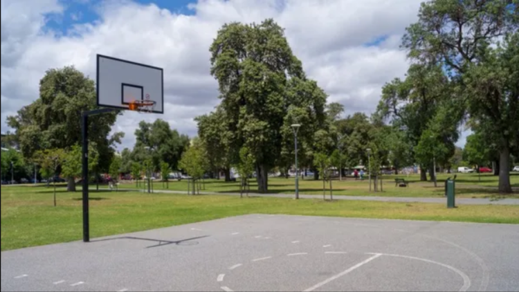 Women’s Pickup Basketball (Beaches, Toronto)