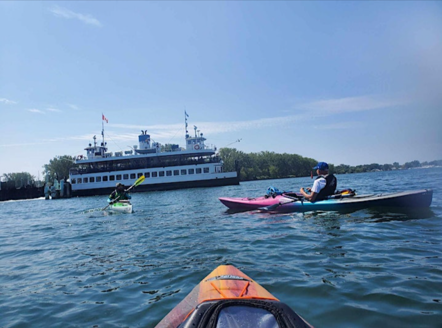 Kayak Tour – Cherry Beach to Toronto Islands